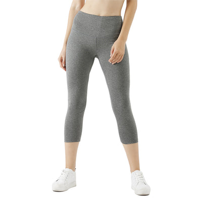 CHICMODA High Rise Yoga Capris With Hidden Pocket